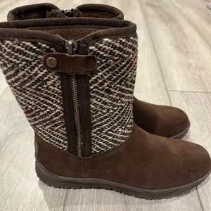 Minnetonka women's brown boots